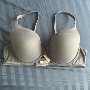 38C Body by Victoria’s Secret Lined Perfect Coverage Bra in Grey